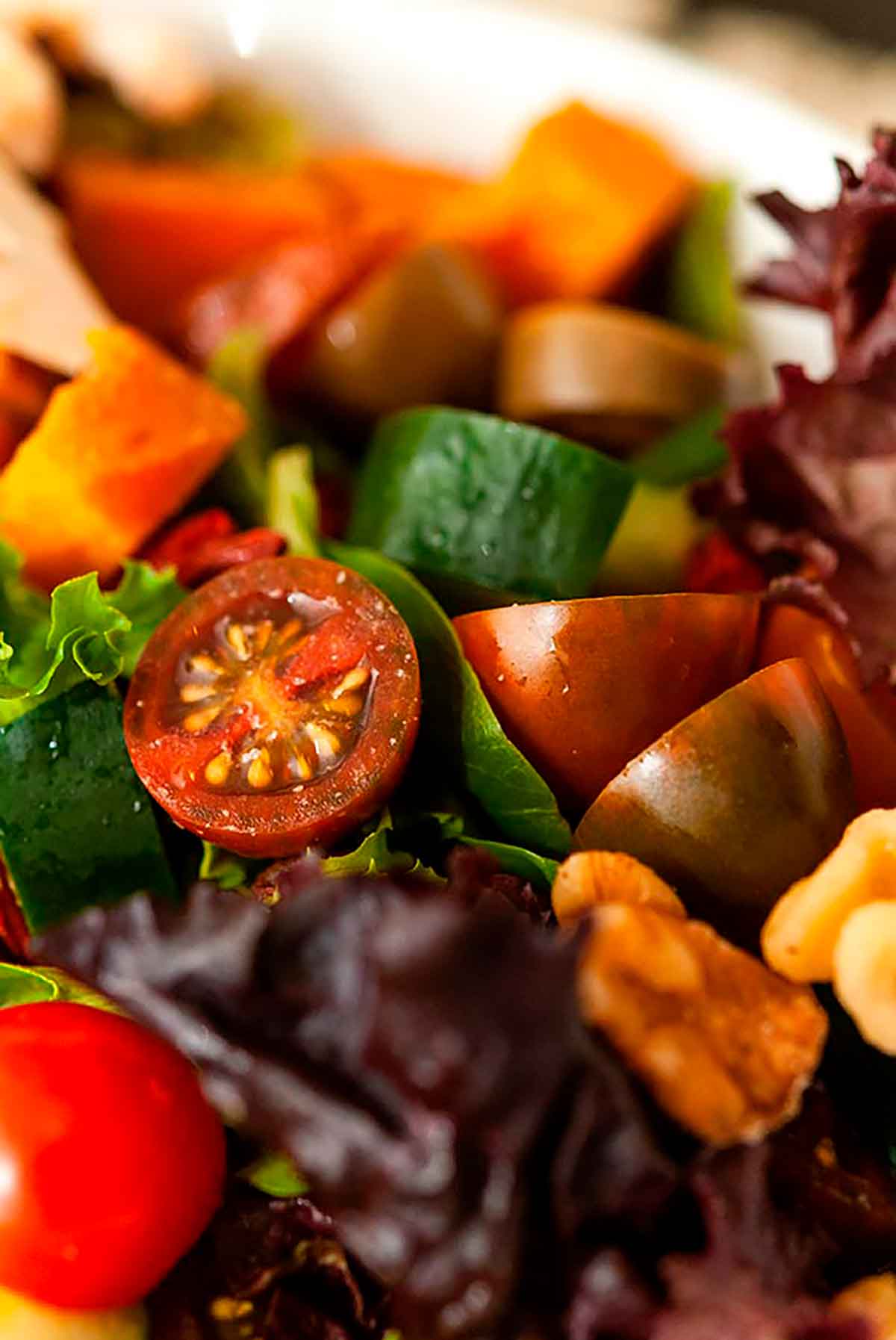 A close shot of a colorful salad.