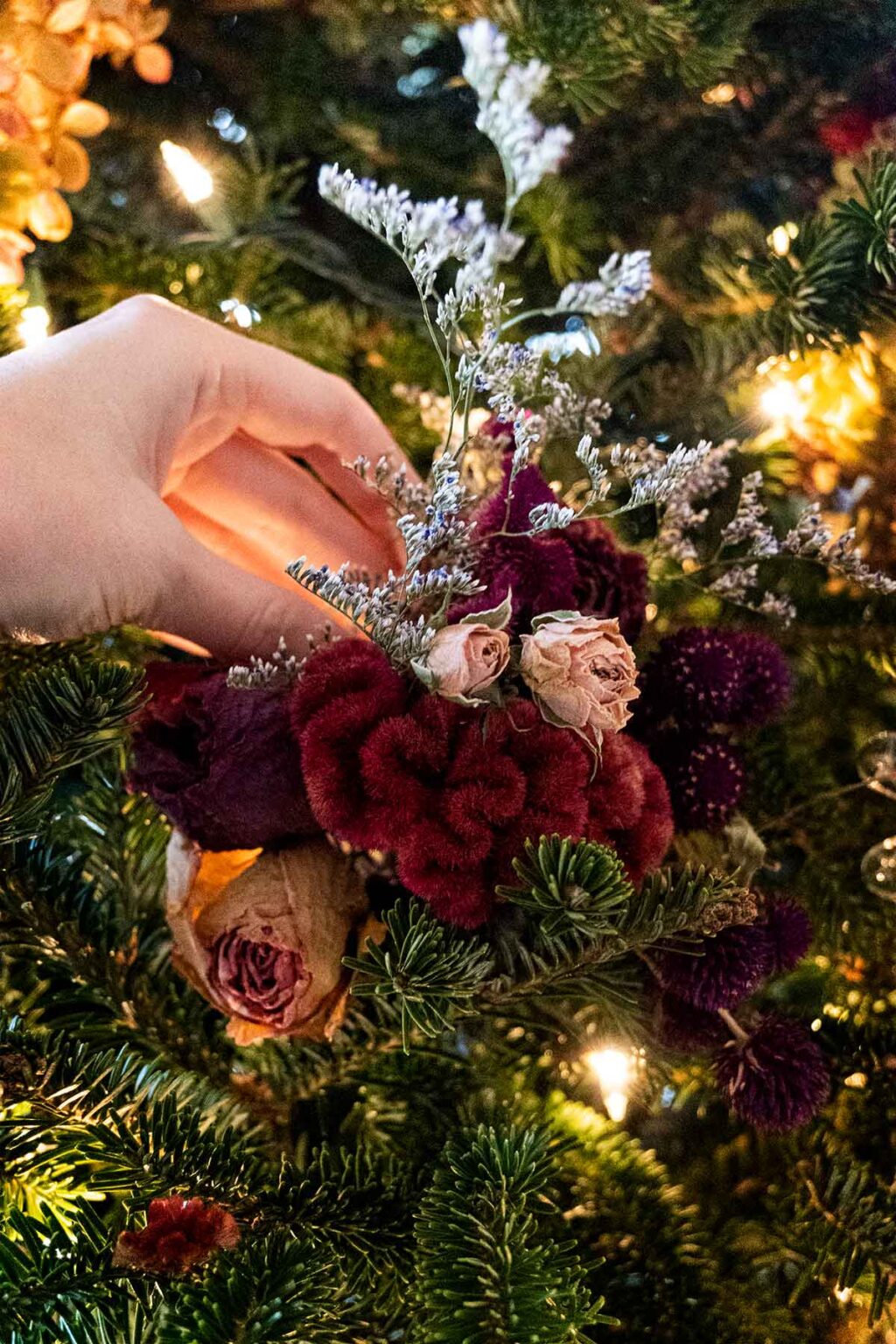 How to Create a DIY Flower Christmas Tree She Keeps a Lovely Home