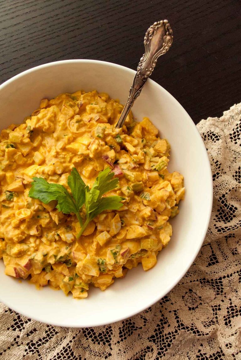 Spicy Sriracha Egg Salad