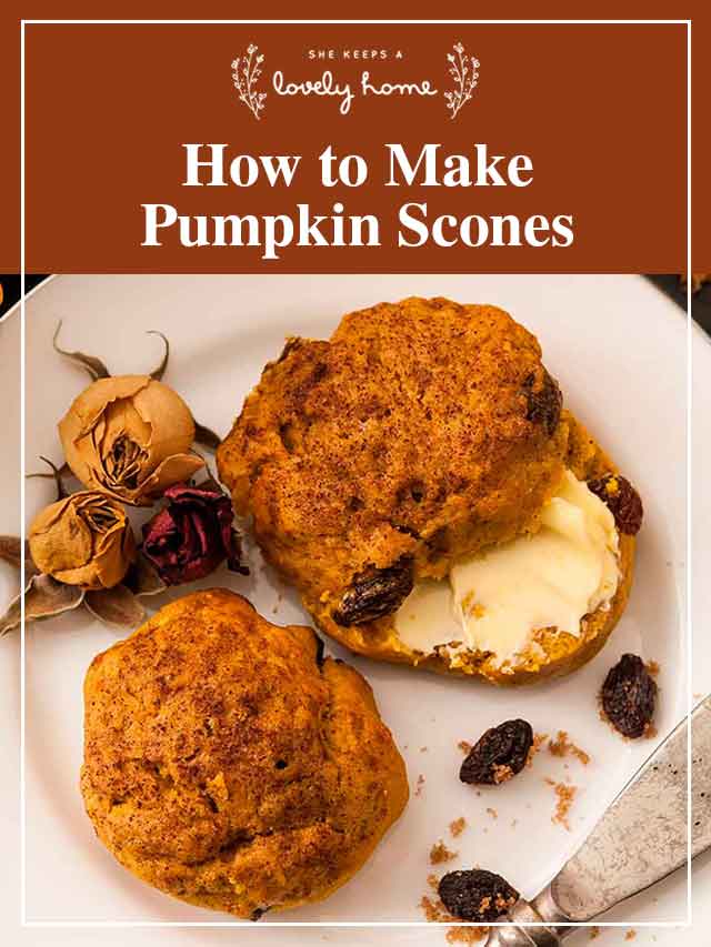 2 pumpkin scones on a plate with a title that says "How to Make Pumpkin Scones."