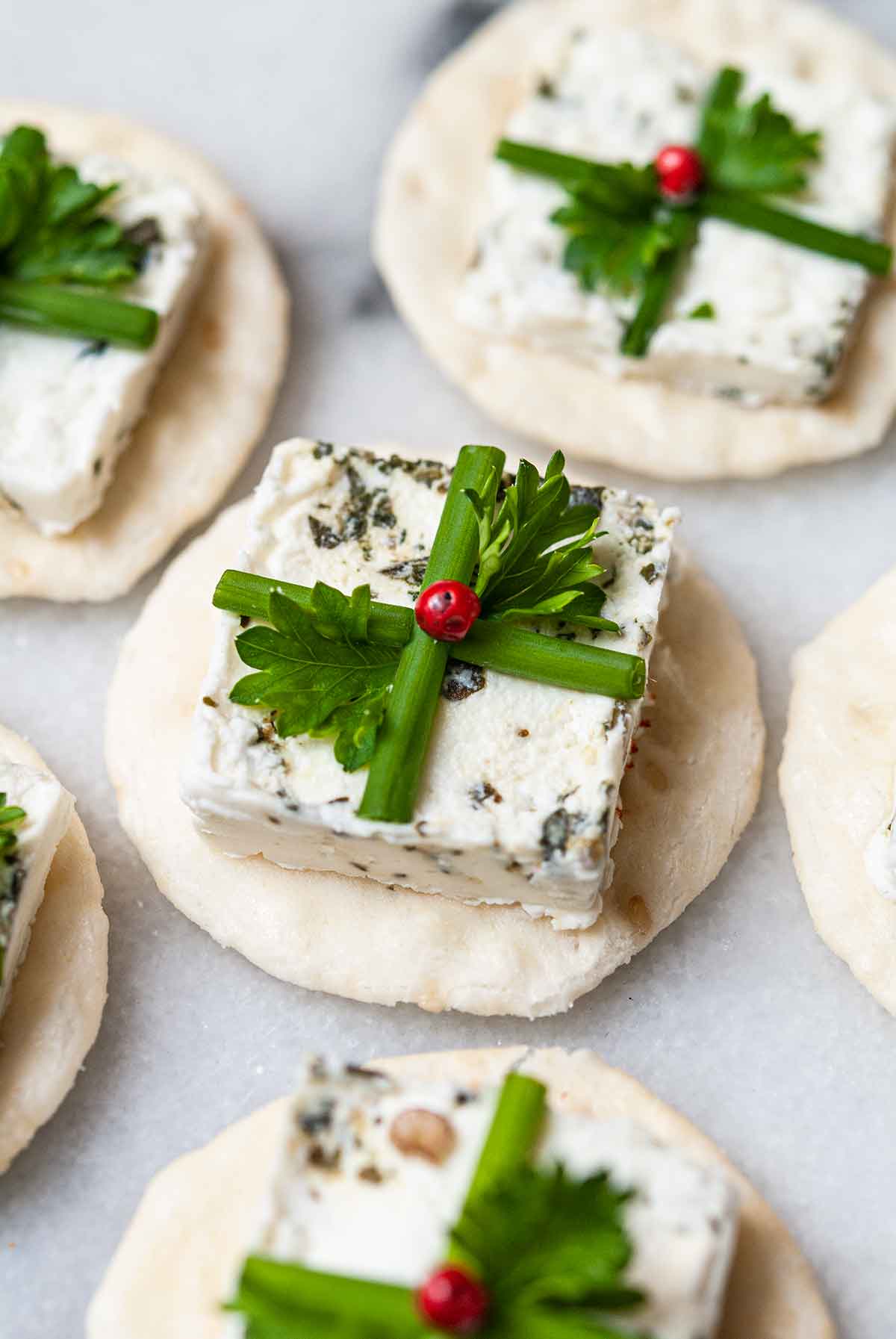 The details on appetizers that look like presents.