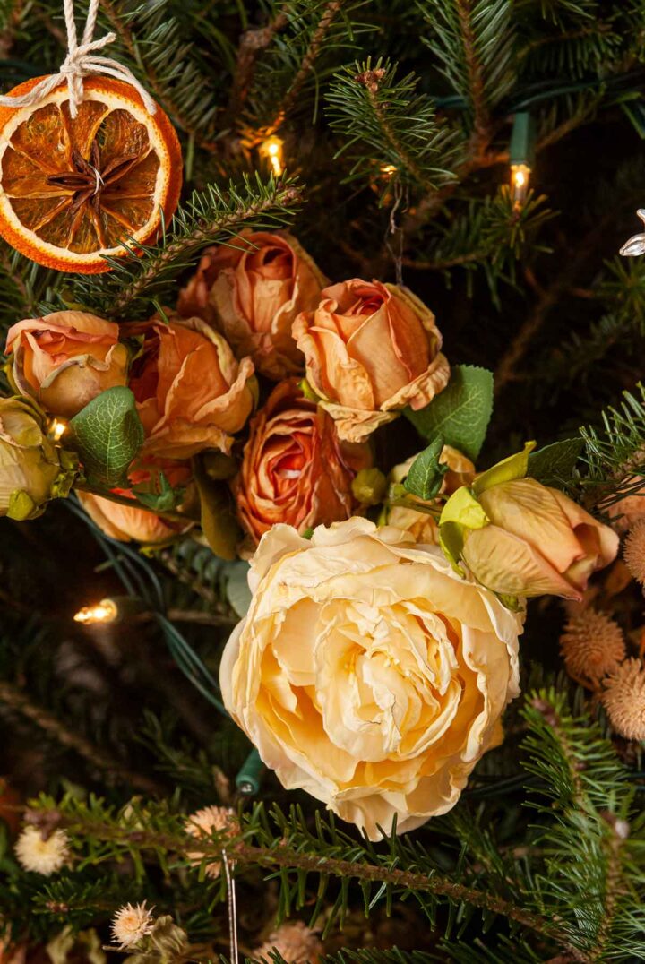 How to Decorate a Christmas Tree with Artificial Flowers