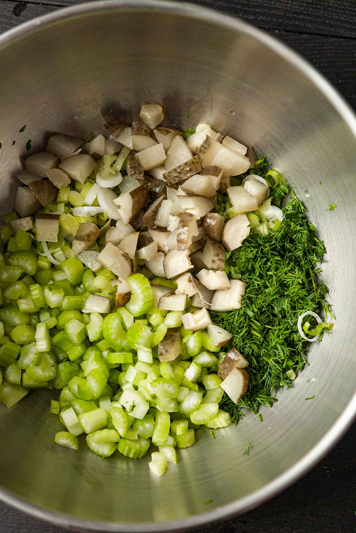 A bowl of 5 ingredients.