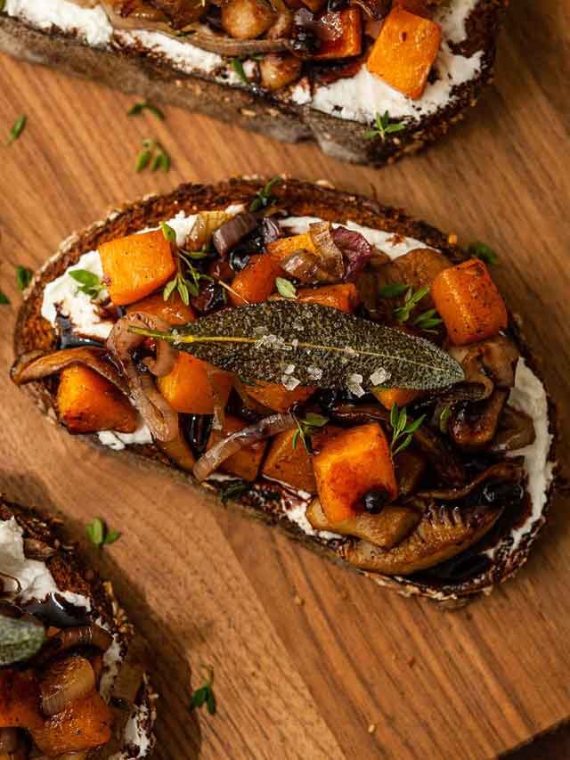 Butternut Squash Crostini
